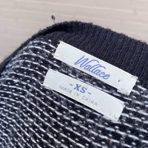 CHRISTMAS SWEATER!! - Picture 4 of 5